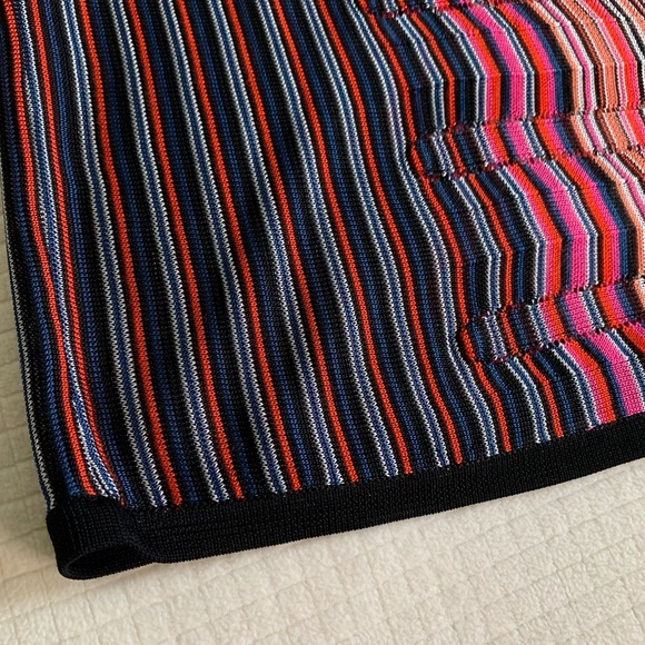 NWT Trina Turk zigzag knit dress - Picture 3 of 16